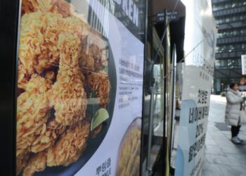 프랜차이즈 38만 시대…‘치킨’ 지고 ‘한식·커피·편의점’은 성장