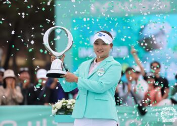 KLPGA ‘김민솔 시대’… 와이어 투 와이어 우승 쐈다