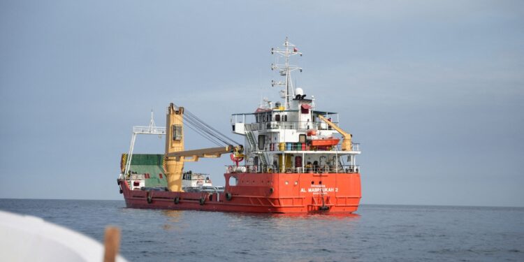 이슬람혁명수비대 “호르무즈 해협 18일 저녁부터 폐쇄”